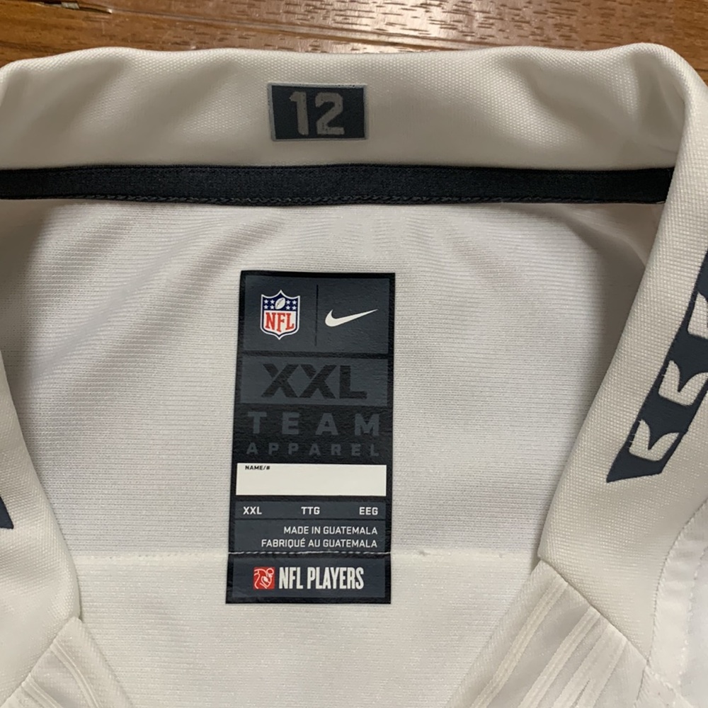 Nike Seattle Seahawks Russell Wilson #3 Football Jersey - Picture 2 of 7
